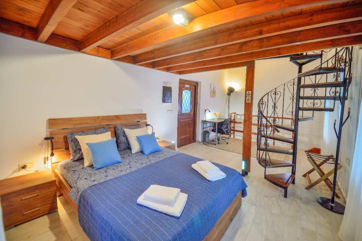 Korina Maisonette interior